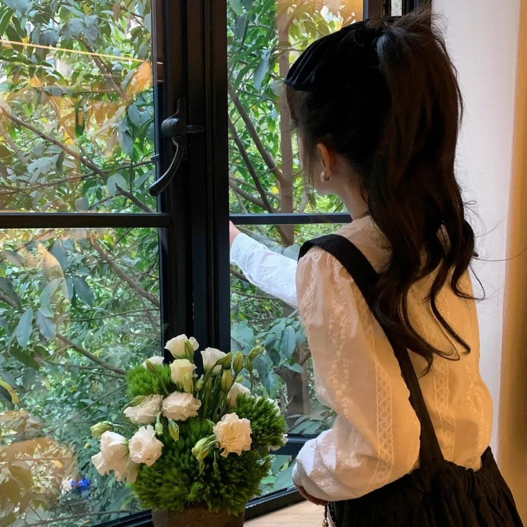 歌女五美图